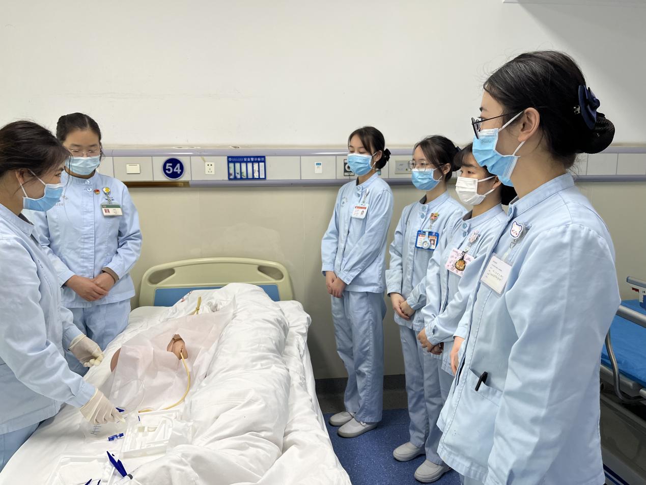 3c7b3ec9410ff4ae7d4bee9fbdc85ff