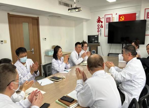 8d9347686d483308033a21782fee52b