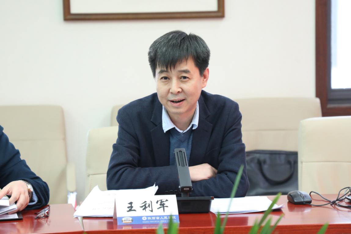 e0391328dde53f4dbb01ef4b1a2af5d